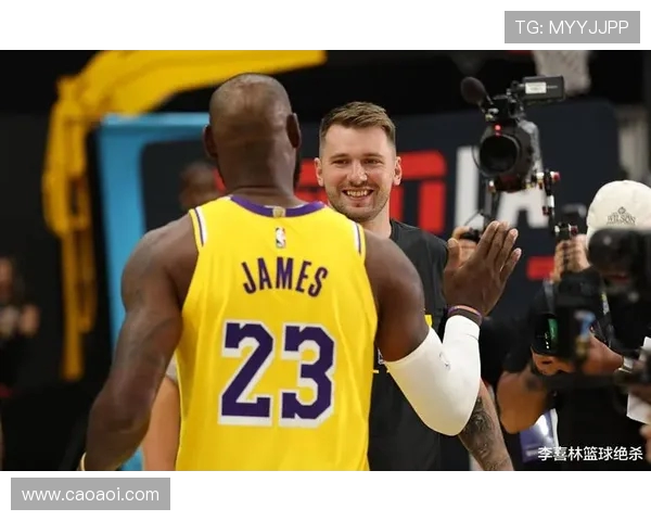 原创东契奇抵达费城加盟湖人,周一复出迎战76人 詹姆斯状态提升有望回归